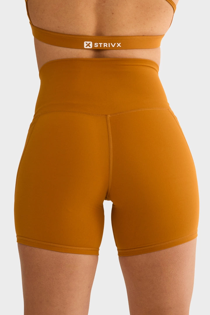 LIRA MOTION Shorts
