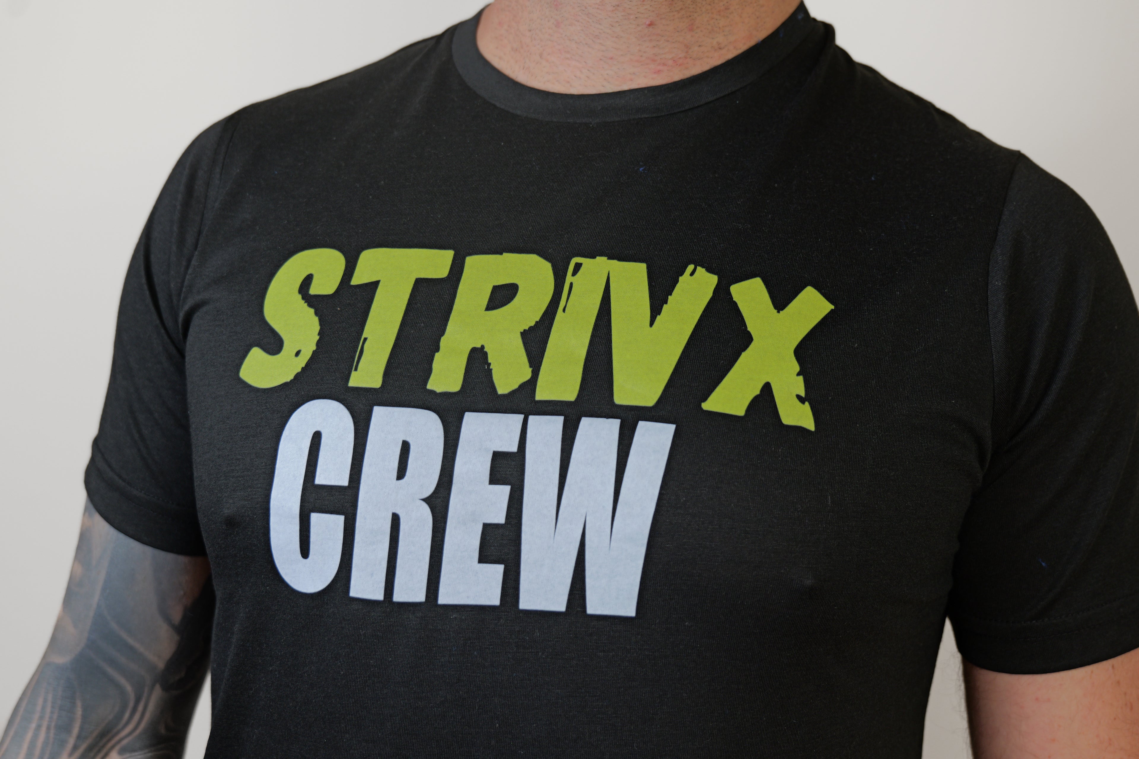 Camiseta Triblend Strivx Crew